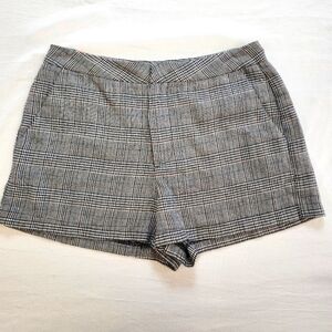 Forever 21 Women's Gray Bermuda Shorts Tailored Fit Pockets Hidden Button, sz MD